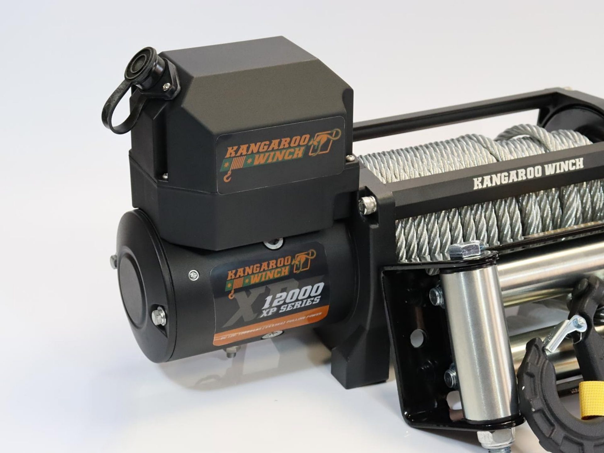 elektrische-seilwinde-12v-k12000xp-stahlseil-2.jpg